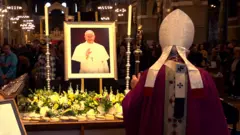 Cardeal Nichols em missa