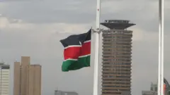 Amabendera ya Kenya yaherukaga kururutswa mu kwezi kwa kabiri ku rupfu rwa Perezida Daniel arap Moi