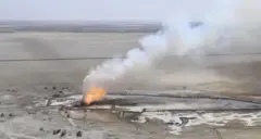 कुएं से निकलता धुंए का गुबार