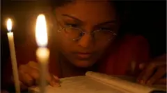 বাংলাদেশে বিদ্যুতের লোডশেডিং অব্যাহত।