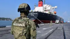 Marina incauta gasolina robada