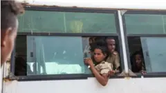 Loltoota Ertiraa konkolaataa keessa jiran 