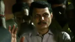 சிறையிலிருந்து வெளியே வந்த செந்தில் பாலாஜி