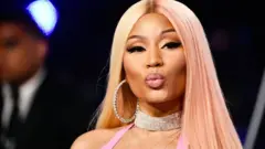 Fanaanada caanka ah ee Nicki Minaj ayaa dhawaan soo saartay hees baraha bulshada Soomaalida qabsatay