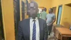 Aworan afurasí tó lù iyawo rẹ 
