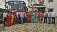 तीर्थयात्रीको बस दुर्घटना