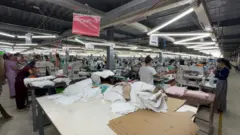 မီတာခ တိုးကောက်ပြီးနောက် လုပ်ငန်းတွေ ဘယ်လိုလည်ပတ်နေသလဲ