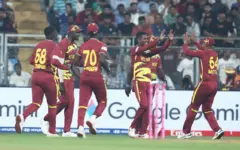 वेस्ट इंडीज़ ने सुपर-8 के पहले मैच में ज़िम्बाब्वे को 107 रनों से हराकर अपनी स्थिति मज़बूत कर ली है