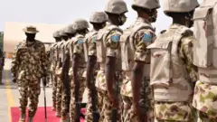 Igisirikare ca Nigeria ntikizokwigera kija mu mugambi wo gusenyura intwaro rusangi 