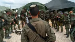 فرقة "هميفتس" (146)  أول فرقة احتياطية تبدأ عمليات برية في جنوب لبنان