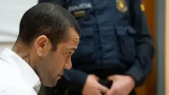 Dani Alves durante el juicio. 