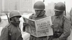 Foto del día siguiente de la masacre de Tlatelolco en 1968.