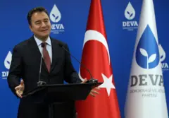 ali babacan deva partisi genel merkezinde açıklama yapıyor, Ekim 2021 