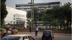 Environs 146 mille fonctionnaires camerounais vont toucher dès ce mois d'octobre leur salaire par virement bancaire