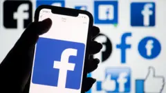 شعار موقع فيسبوك