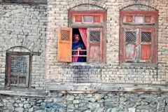 کشمیر، کھڑکی
