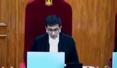चंद्रचूड 