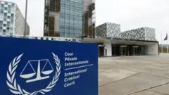 دادگاه کیفری بین‌المللی که در شهر لاهه هلند واقع شده اولین دادگاه دائمی این دست برای رسیدگی به جرایم بزرگ بین‌المللی است