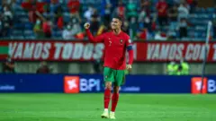 كريستيانو رونالدو محتفلا بالهدف الثاني في مرمى جمهورية أيرلندا