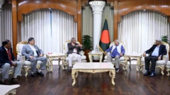 সোমবার প্রধান উপদেষ্টার সাথে বৈঠক করেন বিএনপির নেতারা