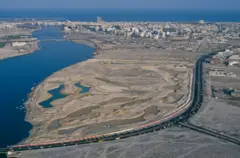 Vazios na cidade de Dubai em 1991