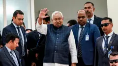 नीतीश कुमार