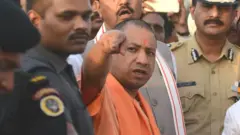 योगी आदित्यनाथ