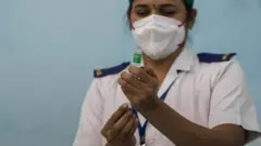 கொரோனா வைரஸ் தடுப்பூசி