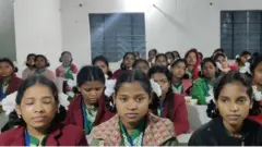 ਵਿਦਿਆਰਥਣਾ