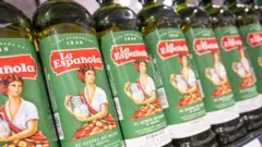 Botellas de aceite de oliva.