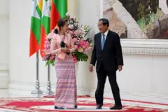 ကမ္ဘောဒီးယား၊ ဟွန်ဆန်၊ ဒေါ်အောင်ဆန်းစုကြည်