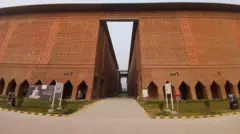 हाल ही में बिहार के राजगीर में स्थित खेल परिसर का उद्घाटन हुआ 