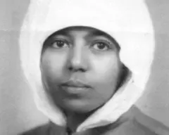 ኣብዚ ዝሓለፈ ሰሙን፡ ኣብ ኢትዮጵያ፡ ብምውህሃድን ፒያኖ ብምጽዋትን ዝፍለጣ ‘ንግስቲ ፒያኖ’ ተባሂለን ዝጽዋዓ ፈላሲት እማሆይ ጽጌ ማርያም ገብሩ ኣብ መበል 99 ዓመት ዕድሚአን ዓሪፈን