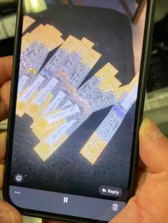 Selos de bebidas alcoólicas em uma imagem no Whatsapp