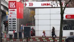 lukoil, benzinska stanica lukoila
