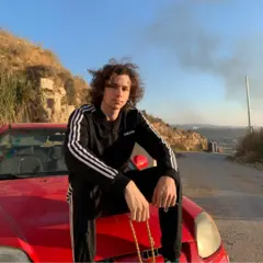 هشام يدرس في جامعة براون الأمريكية