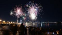 Dünya 2026-cı ili belə qarşılayıb - Fotolar