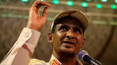 Лидер СБР Мохамед Хамдан Дагало в военной форме