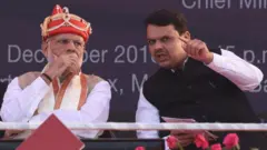 દેવેન્દ્ર ફડણવીસ અને મોદી