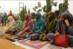 Àwọn obìnrin tó ń kírun Eid