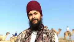 ਬੁੱਧਵਾਰ ਦੇਰ ਸ਼ਾਮ 8.30 ਵਜੇ ਜਦੋਂ ਉਹ ਭਾਰਤ ਪਹੁੰਚੇ ਤਾਂ ਉਨ੍ਹਾਂ ਨੂੰ ਕਥਿਤ ਤੌਰ 'ਤੇ ਅਮਰੀਕਾ ਡਿਪੋਰਟ ਕਰ ਦਿੱਤਾ ਗਿਆ।