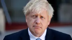 Boris Johnson da Donald Tusk za su tattauna kan Brexit a Faransa