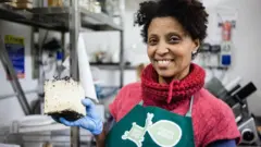 Aggituu Guddataan re'ee horsiisuun fakkeenya bu'aawwan irraa argatteenis guddaa buufatte