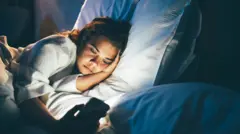 Gece telefona bakma