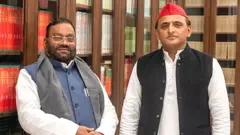 અખીલેશ યાદવવ