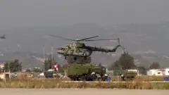 Suriye'de bir Rus askeri helikopteri