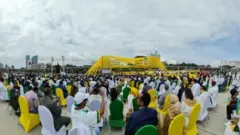 ጽምብል ምስረታ ሓድሽ መንግስቲ ኣብ መስቀል ኣደባባይ