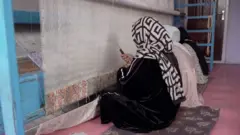 Ufumaji zulia ni mojawapo ya taaluma chache zilizo wazi kwa wanawake tangu serikali ya Taliban kuchukua mamlaka mwaka 2021.