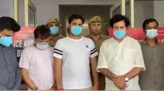 ভুয়া থানা খুলেছিল আটককৃতরা, ডানদিক থেকে দ্বিতীয় এই চক্রের 'মাথা' বিভাস অধিকারী