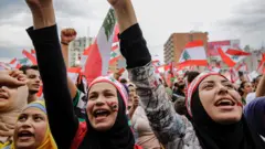 Anti-government protesters at al-Nour Square in Tripoli, Lebanon (23 October 2019)